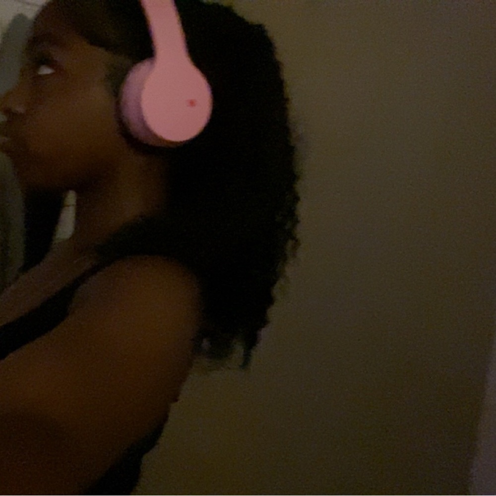 Meet your Posher, Addi